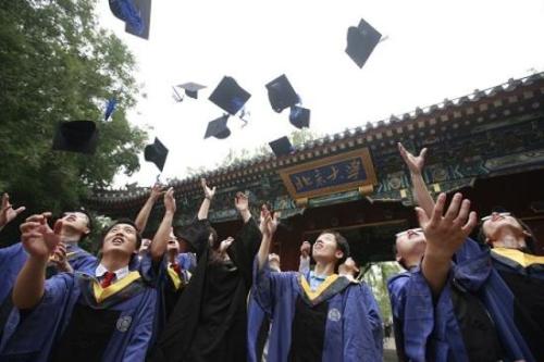 刚毕业生的学生如何在深圳买房买车入深户？