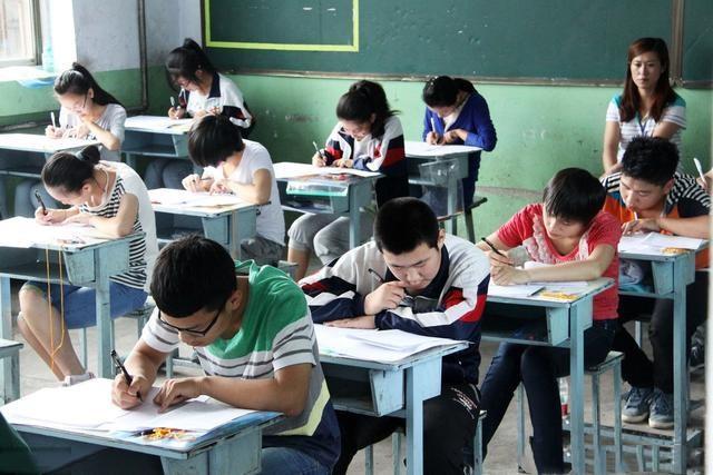 参加深圳中考的学生家长看过来，别让入深户成为孩子焦虑的引火点